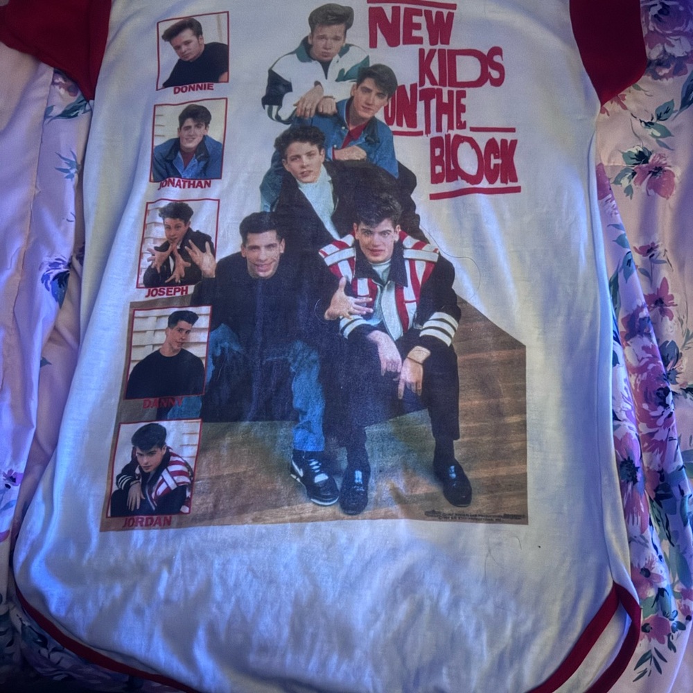 New Kids on the Block Kids Raglan Graphic Tee - White & Red 80’s